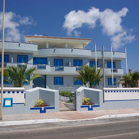 Serpa Hotel Anzio Buitenkant foto