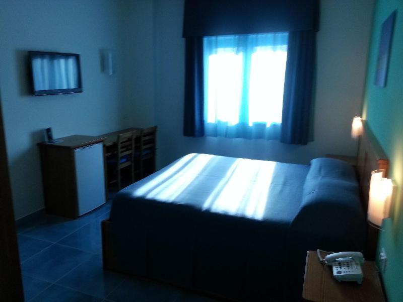 Serpa Hotel Anzio Buitenkant foto
