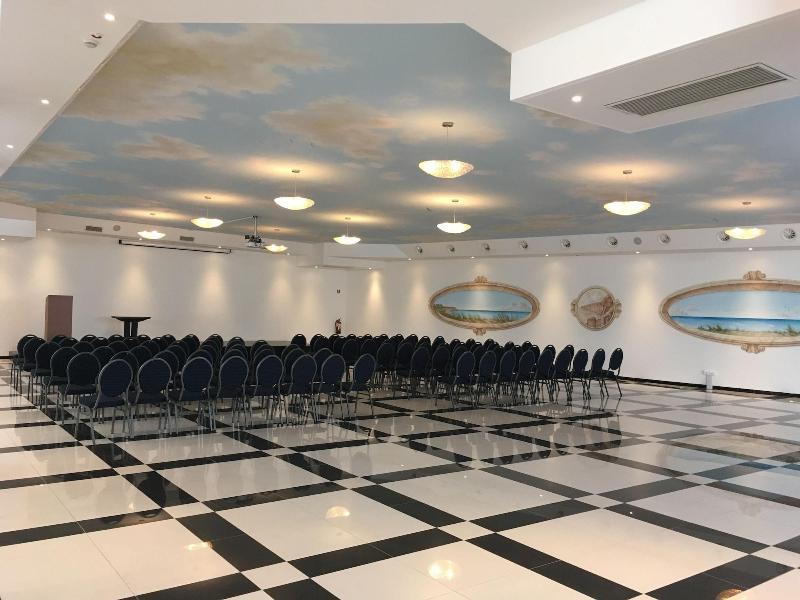 Serpa Hotel Anzio Buitenkant foto