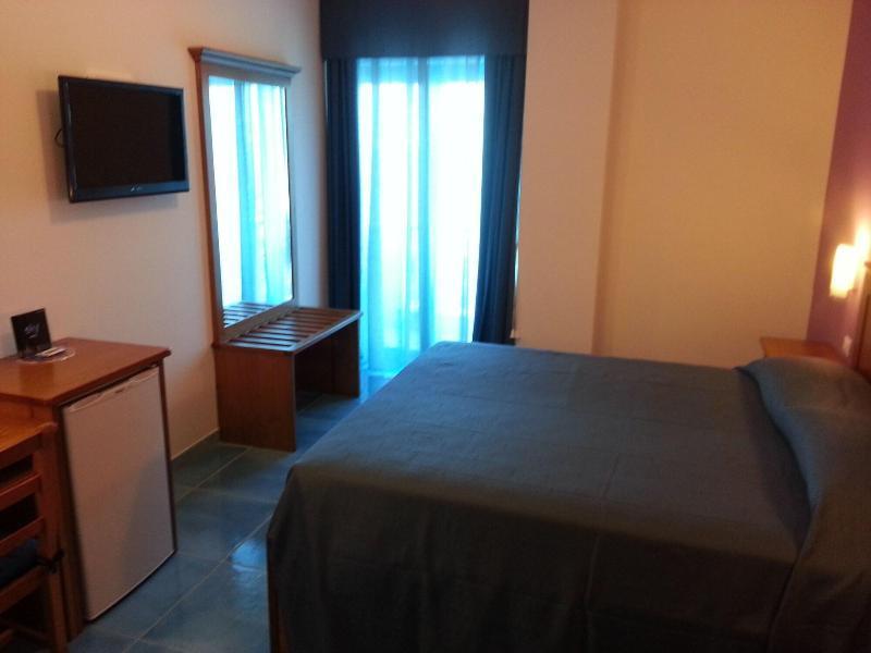 Serpa Hotel Anzio Buitenkant foto