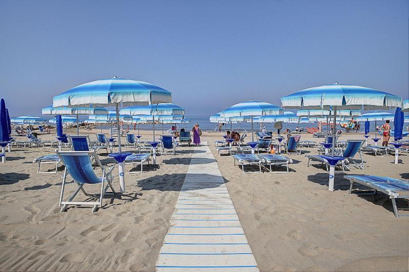 Serpa Hotel Anzio Buitenkant foto