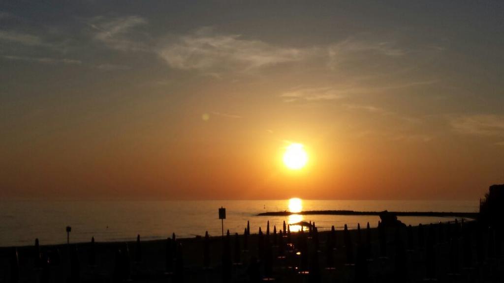 Serpa Hotel Anzio Buitenkant foto