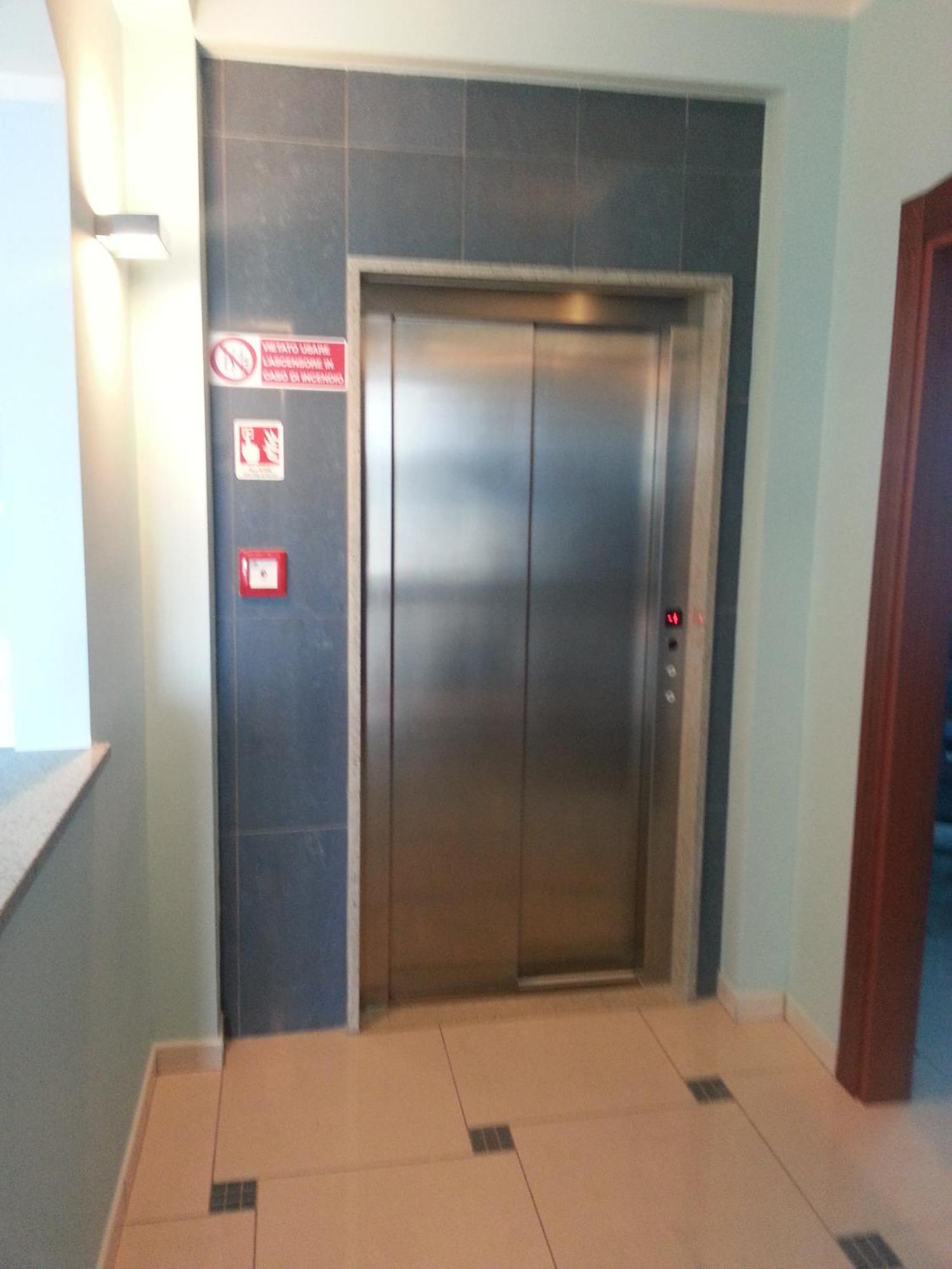 Serpa Hotel Anzio Buitenkant foto