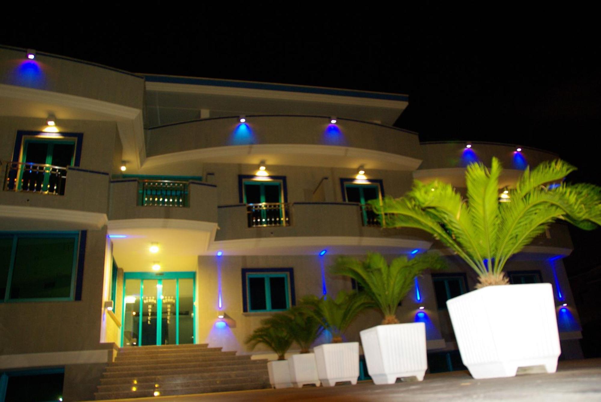 Serpa Hotel Anzio Buitenkant foto