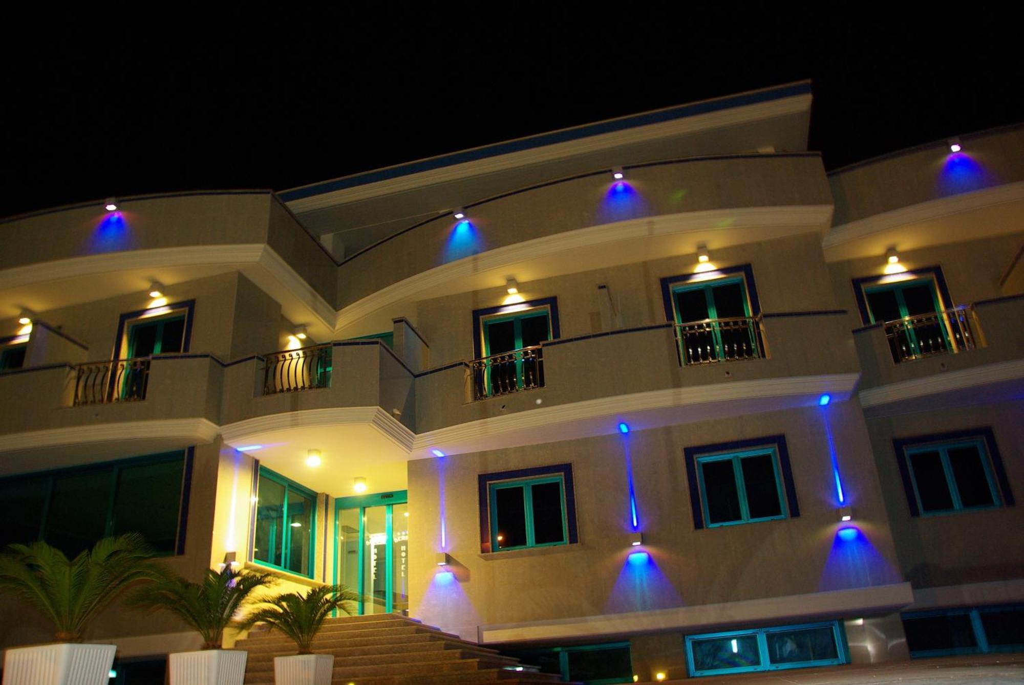Serpa Hotel Anzio Buitenkant foto