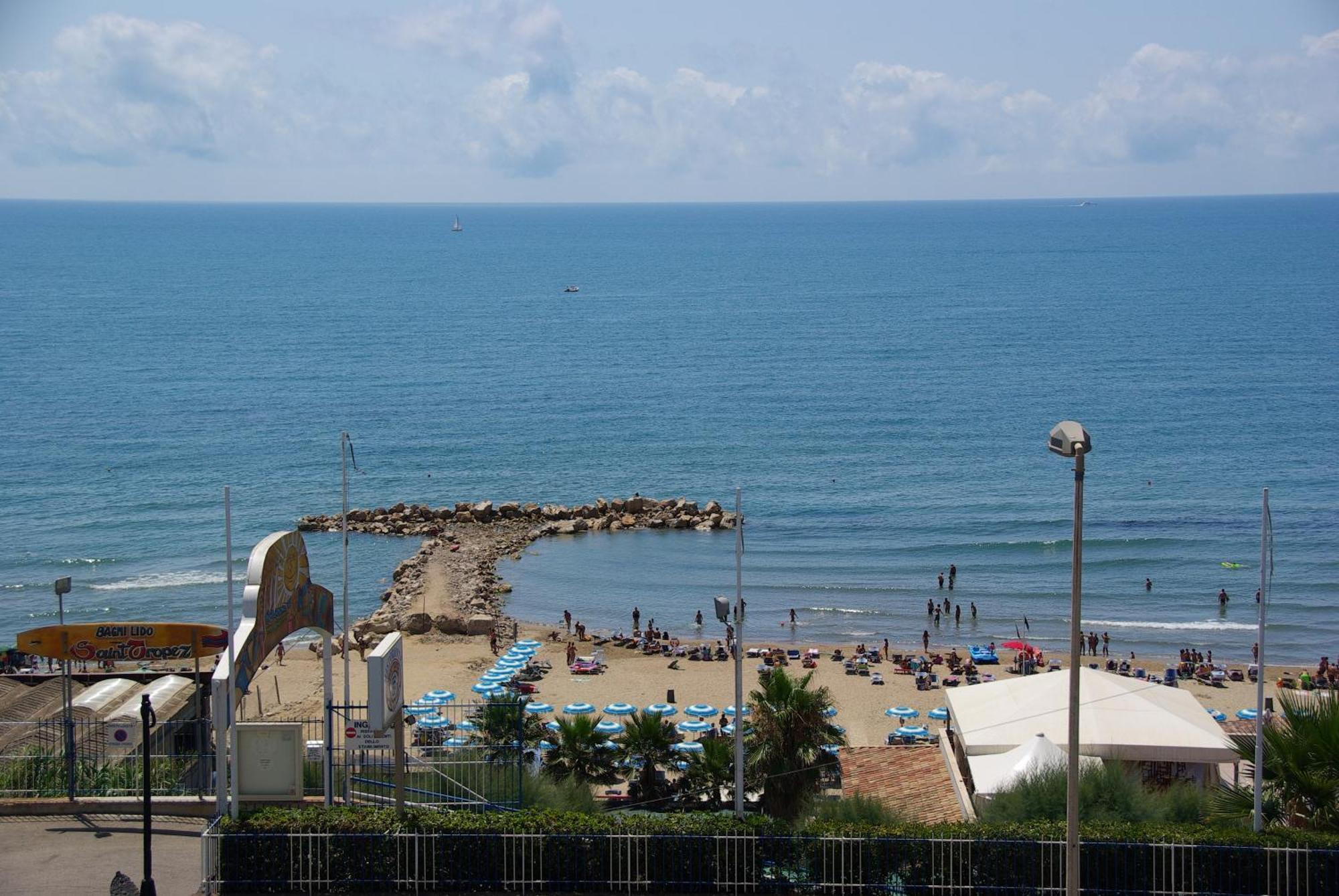 Serpa Hotel Anzio Buitenkant foto
