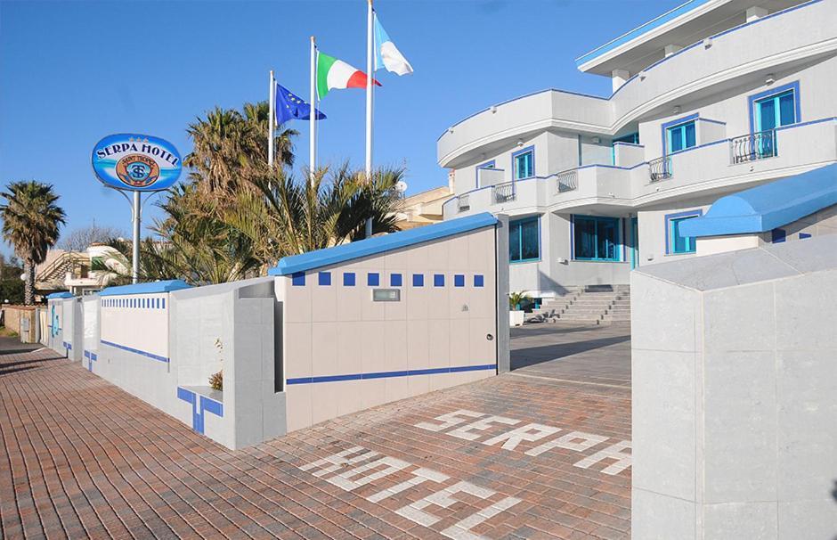 Serpa Hotel Anzio Buitenkant foto